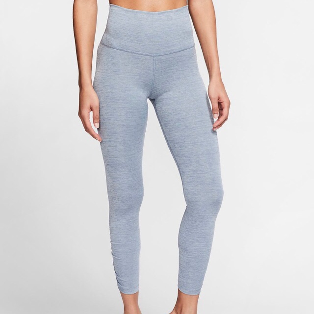 BRAND NEW Nike leggings